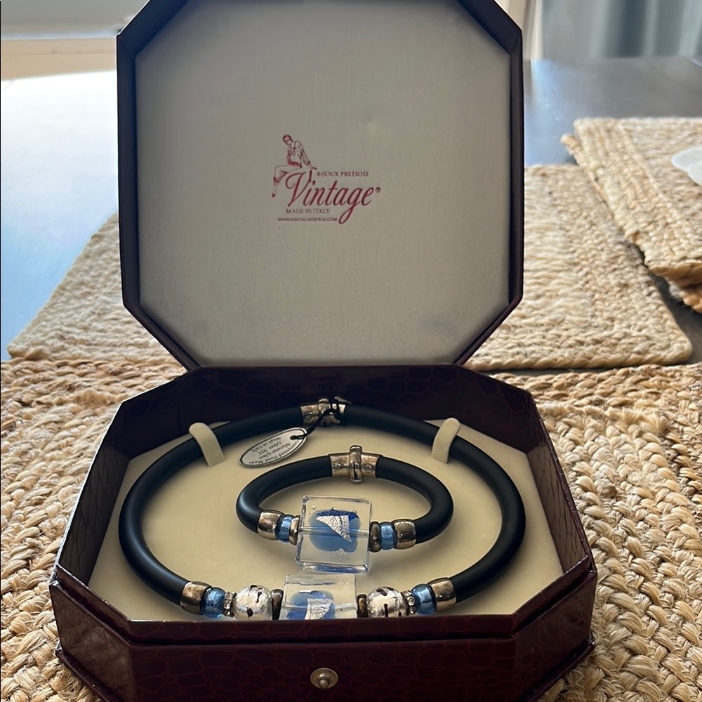 Vintage Black and Silver Jewelry Set
